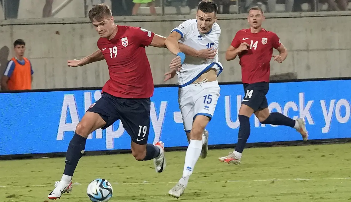 Empat go Norwegia dicetak oleh Alexander Sorloth (33'), dua gol Erling Haaland (65' 72'), dan Fredrik Aursnes (81'). (AP Photo/Maria Karadjias)