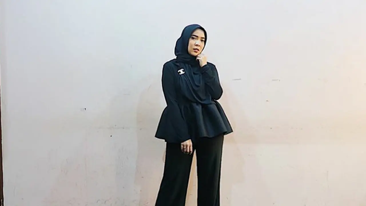 [Bintang] Fitri Tropica