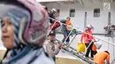 Pemudik motor gratis turun dari kapal Perintis KM. Sabuk Nusatara di Pelabuhan Tanjung Priok, Jakarta, Rabu (20/6). Puncak arus balik pemudik di Pelabuhan tersebut diperkirakan akan terjadi H+7 Lebaran. (Liputan6.com/Faizal Fanani)