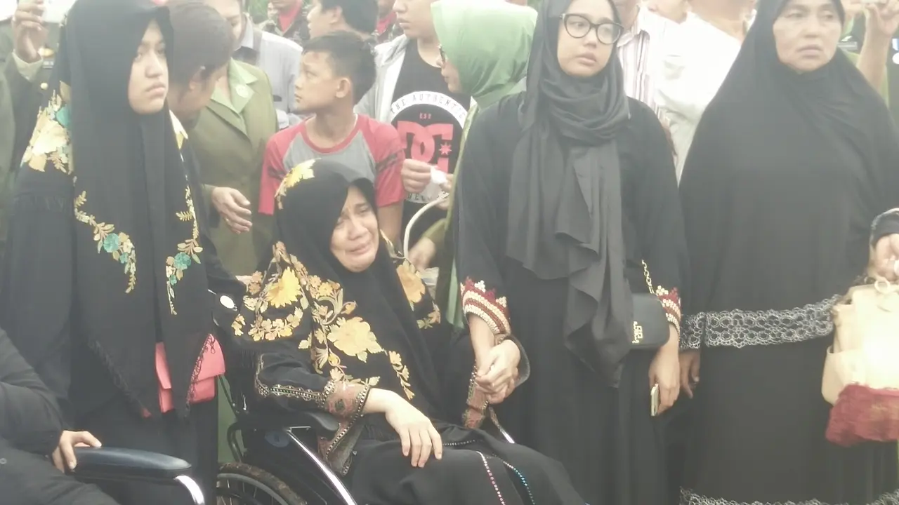 Keluarga TNI Korban Helikopter Jatuh di Poso Masih Syok!