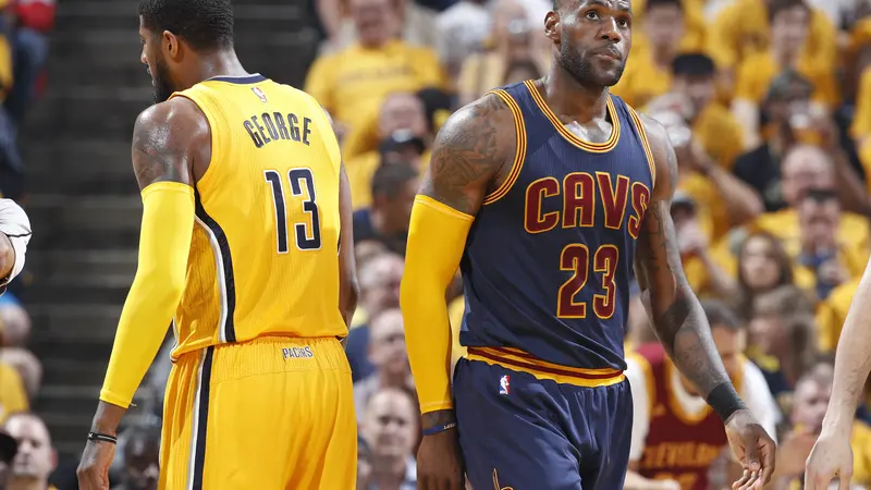 LeBron James tampil memukau saat Cleveland Cavaliers mengalahkan Indiana Pacers 119-114