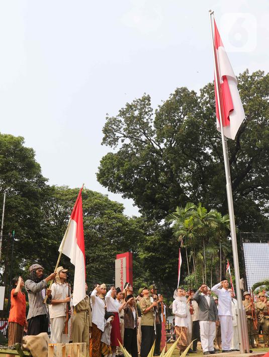 Republik Indonesia merdeka pada 17 Agustus 1945.Kemerdekaan tersebut telah membawa perubahan yang sangat besar terhadap kehidupan masyarakat Indonesia. (Liputan6.com/Herman Zakharia)