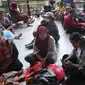 Pemerintah Kota Administrasi Jakarta Selatan menyiapkan fasilitas pengungsian bagi warga yang terkena dampak kebakaran di Jalan Remaja 5, Manggarai, Tebet, Jakarta Selatan. (Liputan6.com/Angga Yuniar)