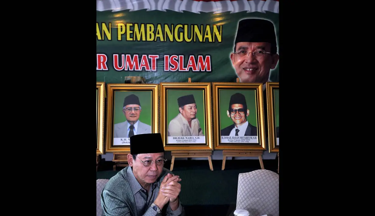 Dalam kesempatan itu, Ketum PPP versi Muktamar Jakarta, Djan Faridz menegaskan partai berlambang Ka'bah itu akan tetap berada di Koalisi Merah Putih (KMP), Minggu (9/11/2014). (Liputan6.com/Miftahul Hayat)