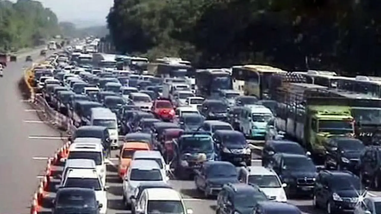 (Lip6siang) Macet Ciawi+Cipularang