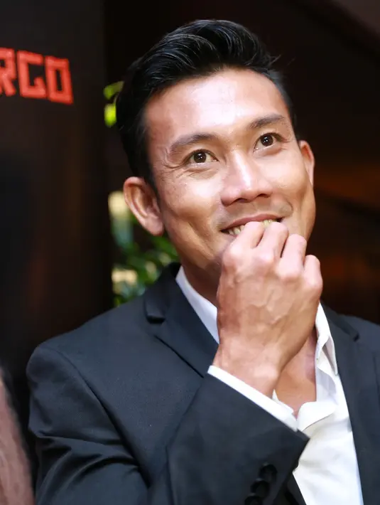 Selain fokus karier, kini Denny Sumargo tengah fokus dalam mencari pendamping. Hal itu lantaran dirinya mengakui usianya mulai menua. Ia ingin segera melepas masa lajangnya. (Adrian Putra/Bintang.com)