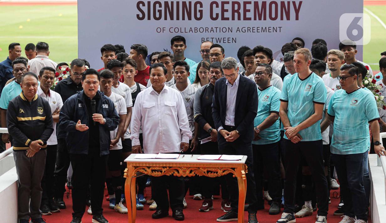 MoU ini dilakukan oleh pendiri Akademi Sepakbola Garudayaksa, Prabowo Subianto, dengan pihak Aspire yang juga turut disaksikan sejumlah petinggi PSSI. (Liputan6.com/Faizal Fanani)