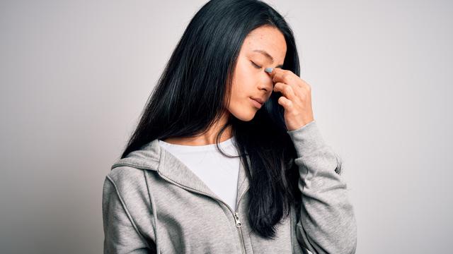 12 Penyebab Mata Merah Perih yang Sering Terjadi dan Cara Mengatasinya