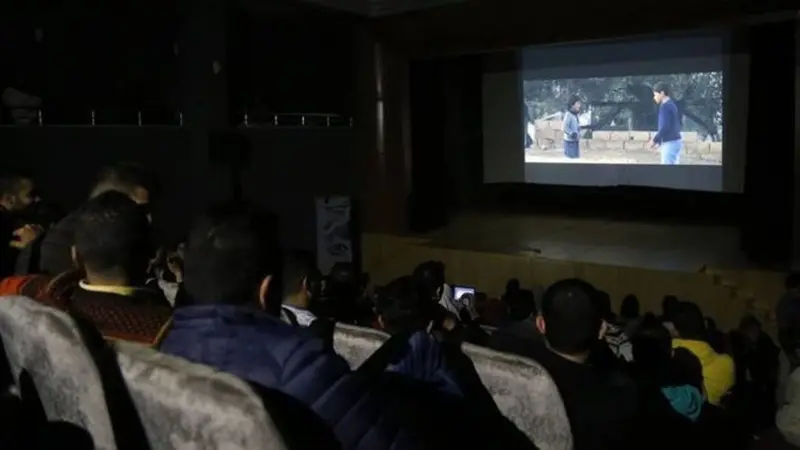 Pertama Kali dalam 20 Tahun, Warga Gaza Nonton Bioskop Lagi