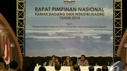 Susi Pudjiastuti menjadi salah satu pembicara Rapimnas yang bertema "Mengembalikan Kejayaan Ekonomi Maritim untuk Kesejahteraan Rakyat", Jakarta, Senin (8/12/2014). (Liputan6.com/Faizal Fanani)