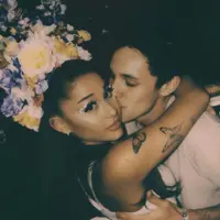 Ariana Grande dan Dalton Gomez (Instagram/enews)