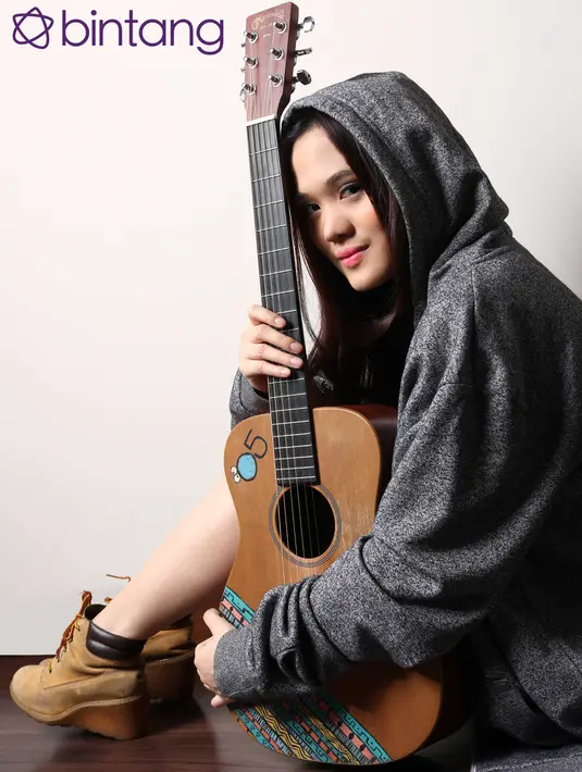 “I think that's wish now, untuk bener-bener bahagia banget sama apa yang aku lakuin sekarang dan kedepannya. Karena misalnya kalau aku bisa bahagia semoga itu bisa jadi impact buat kedepannya.” tandas Sheryl Sheinafia. (Galih W. Satria/Bintang.com)