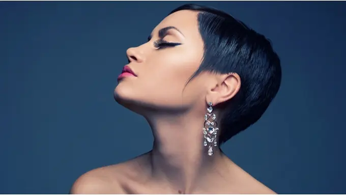 copyright by Shutterstock.com