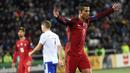 Cristiano Ronaldo menyumbang gol saat Portugal menang 6-0 atas Kepulauan Faroe pada laga Grup B Kualifikasi Piala Dunia 2018 zona Eropa di Torsvollur Stadium, Selasa (11/10/2016) dini hari WIB. (AFP/Francisco Leong)