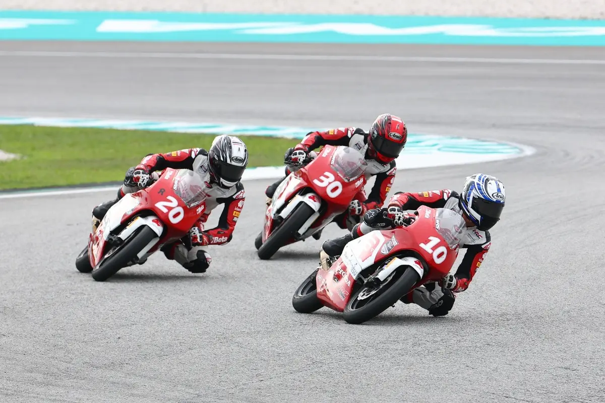 Aksi pembalap AHM di IATC Sepang 2025