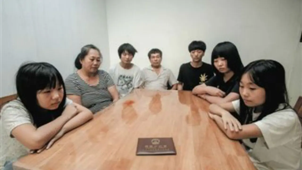 Punya 7 Anak, Keluarga Kena Denda Miliaran Rupiah