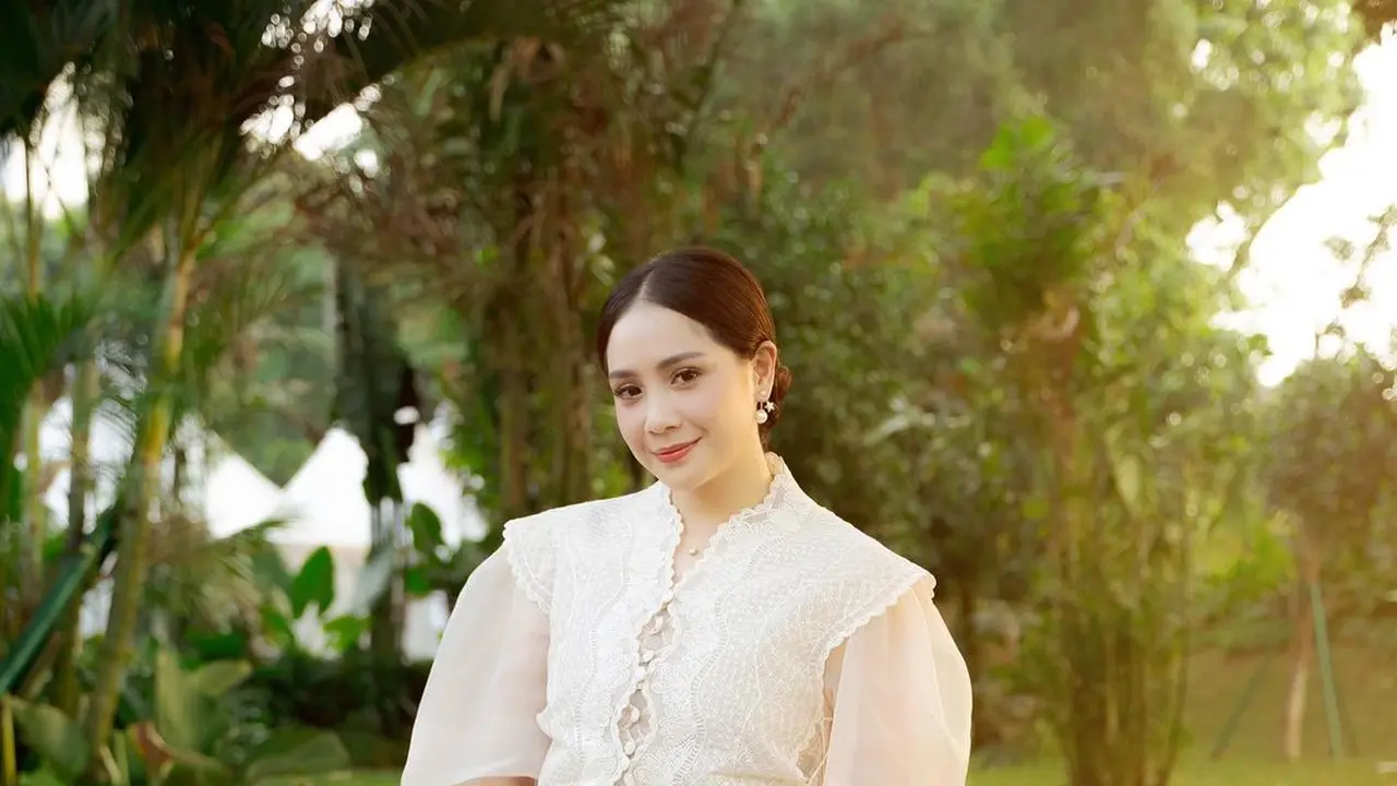 10 Inspirasi Kebaya dari Figur Publik di Istana Berkebaya, Nagita Slavina, Erina Gudono hingga Raline Shah