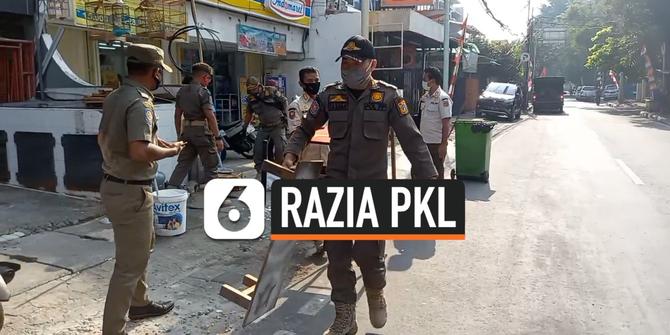 VIDEO: Menggunakan Trotoar Untuk Berjualan PKL Dirazia