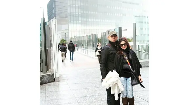 Gugat Cerai Suami, Ini 6 Potret Asha Shara dengan Keluarga Kecilnya