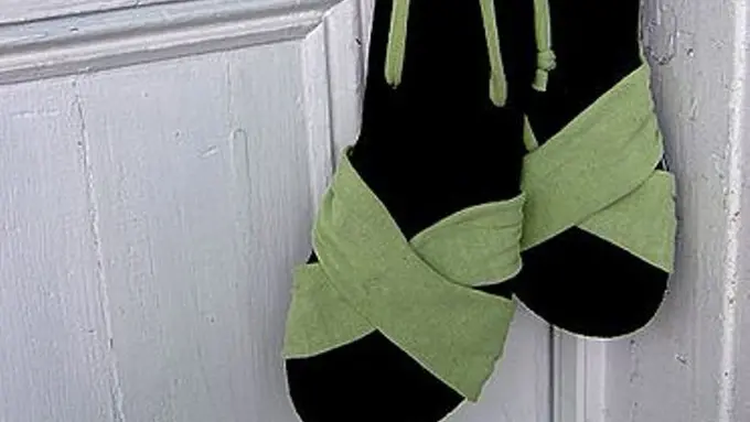 Bikin Sendiri Sandal Santai yang Bikin Kamu Serasa di Pantai