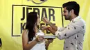 Jessica Iskandar merasa nyaman atas kedekatannya dengan Vishal Singh. Keduanya juga saling puji. Bahkan, aktor India itu berjanji tidak akan membuat Jedar bersedih. (Nurwahyunan/Bintang.com)