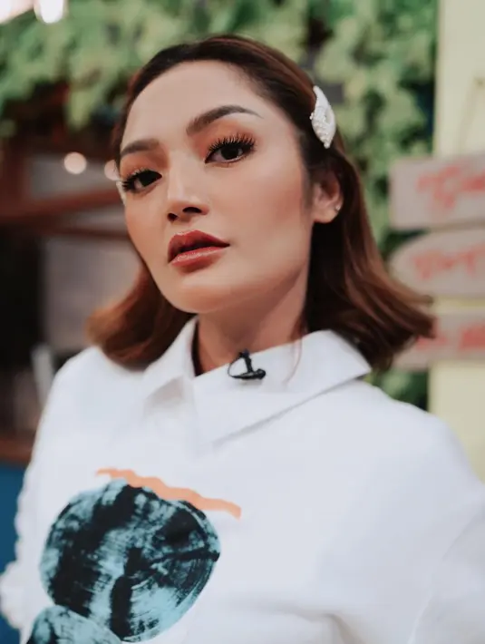 (Instagram/sitibadriahh)