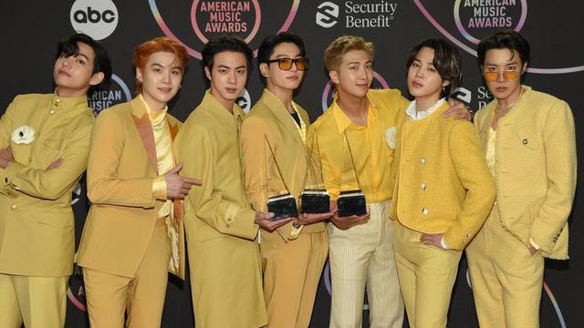 Grup K-Pop asal Korea Selatan, BTS, di American Music Awards 2021. (Twitter/@I0nlyTrustBTS7)