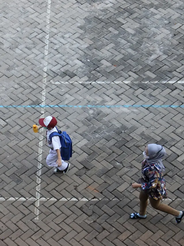 Suasana Uji Coba Pembelajaran Tatap Muka di SDN Kalisari 05 Jakarta