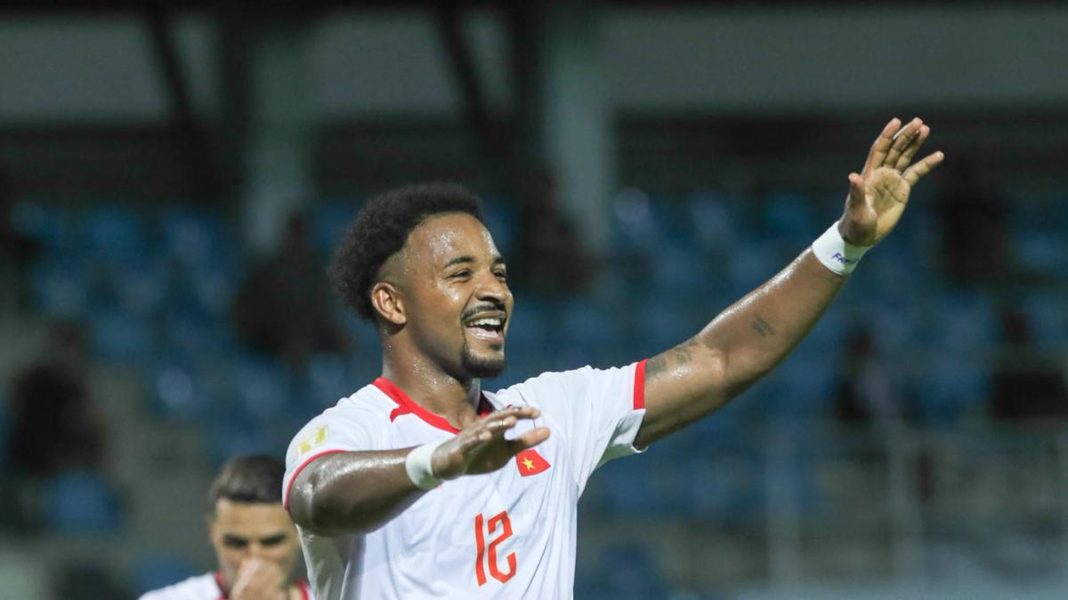 Cerita Striker Naturalisasi Vietnam yang Sempat Berpikir Pensiun setelah Cedera Patah Kaki