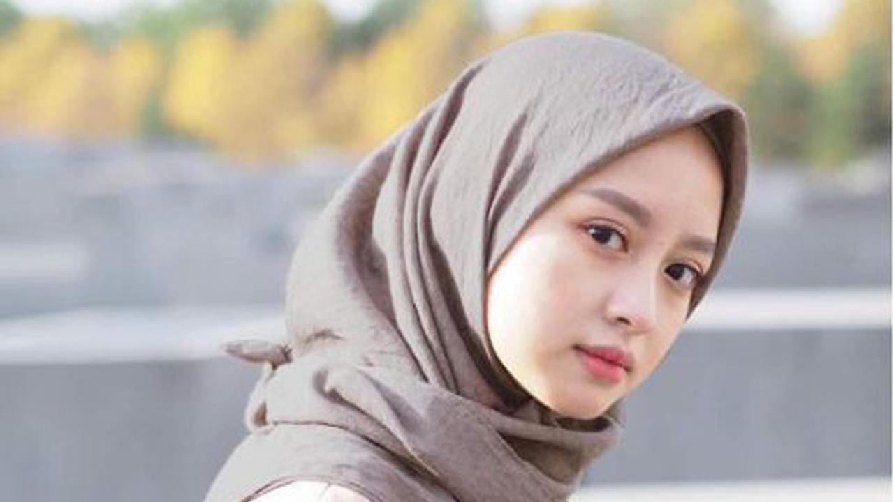 Gaya Andalan Vlogger Gita Savitri 