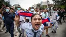 Seorang pengunjuk rasa meneriakkan slogan-slogan saat aksi unjuk rasa di luar Parlemen di Kathmandu, Nepal pada 8 September 2025. (PRABIN RANABHAT/AFP)