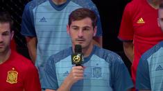 Spanyol meresmikan jersey baru yang akan digunakan timnas sepak bolanya pada EURO 2016 di Prancis nanti.