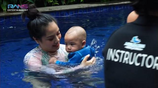 Nagita Slavina dan Rayyanza Malik Ahmad