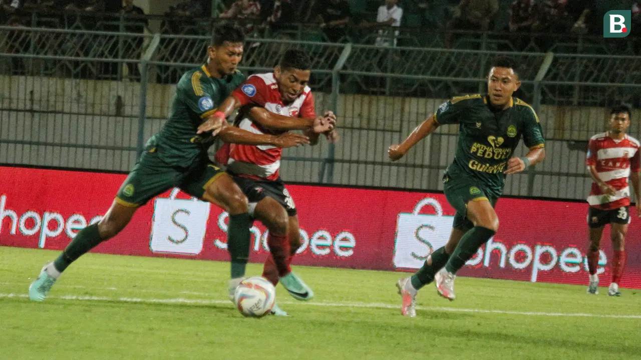 Madura United Vs Persikabo 1973