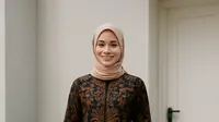 7 Tunik Batik A-Line Cocok untuk yang Ingin Terlihat Ramping, Yuk Cari Referensimu di Sini