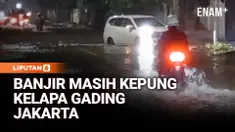 Banjir di Jalan Pegangsaan Dua, Kelapa Gading, Jakarta Utara, hingga Senin dini hari masih terbilang tinggi. Ketinggian air tercatat sekitar 30 sentimeter, bahkan di sejumlah titik mencapai lebih dari 40 sentimeter setelah wilayah tersebut kembali di...