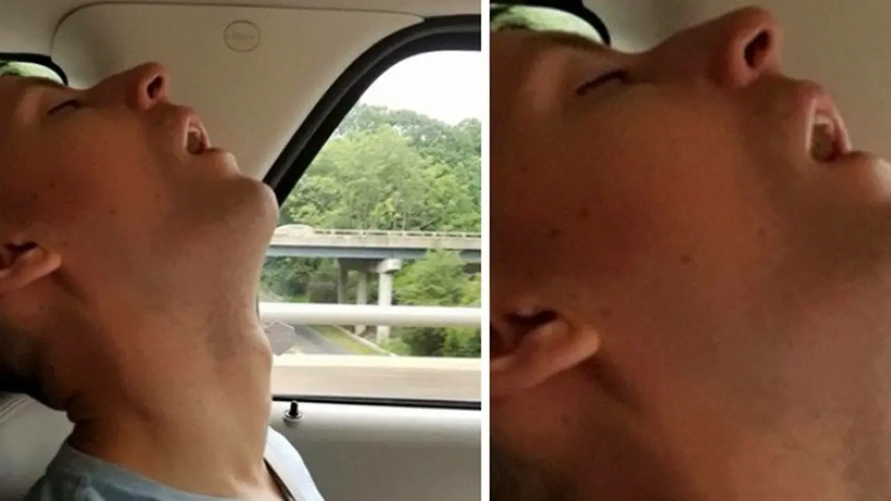 foto pria tidur diedit netizen (Boredpanda)