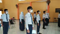 Masa Pengenalan Lingkungan Sekolah (MPLS) secara daring dilakukan pada Senin, 13 Juli 2020. (Foto: Liputan6.com/Dian Kurniawan)