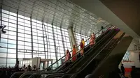 Eskalator Terminal 3 Soetta Disulap Jadi Catwalk Fashion Show 