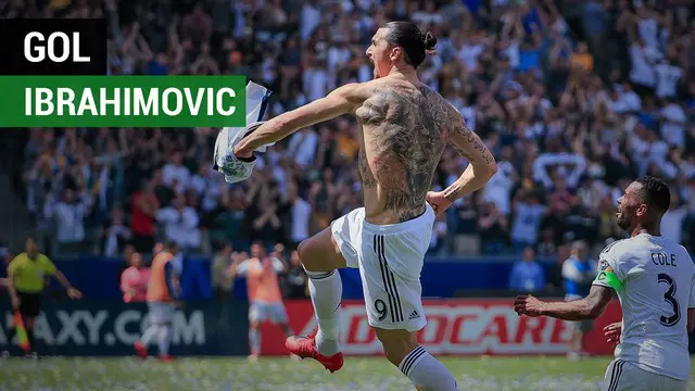 Zlatan Ibrahimovic mencetak gol spektakuler dari jarak 37 meter saat menjalani debut bersama Los Angeles Galaxy.