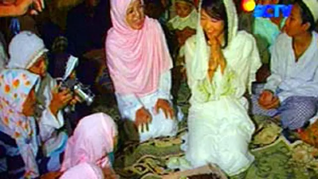 Perayaan Ultah Ririn Sederhana - ShowBiz Liputan6.com