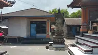 Salah satu desa di kaki Gunung Agung, Karangasem, Bali yang mulai ditinggalkan warganya untuk mengungsi. (Liputan6.com/Nanda Perdana Putra)