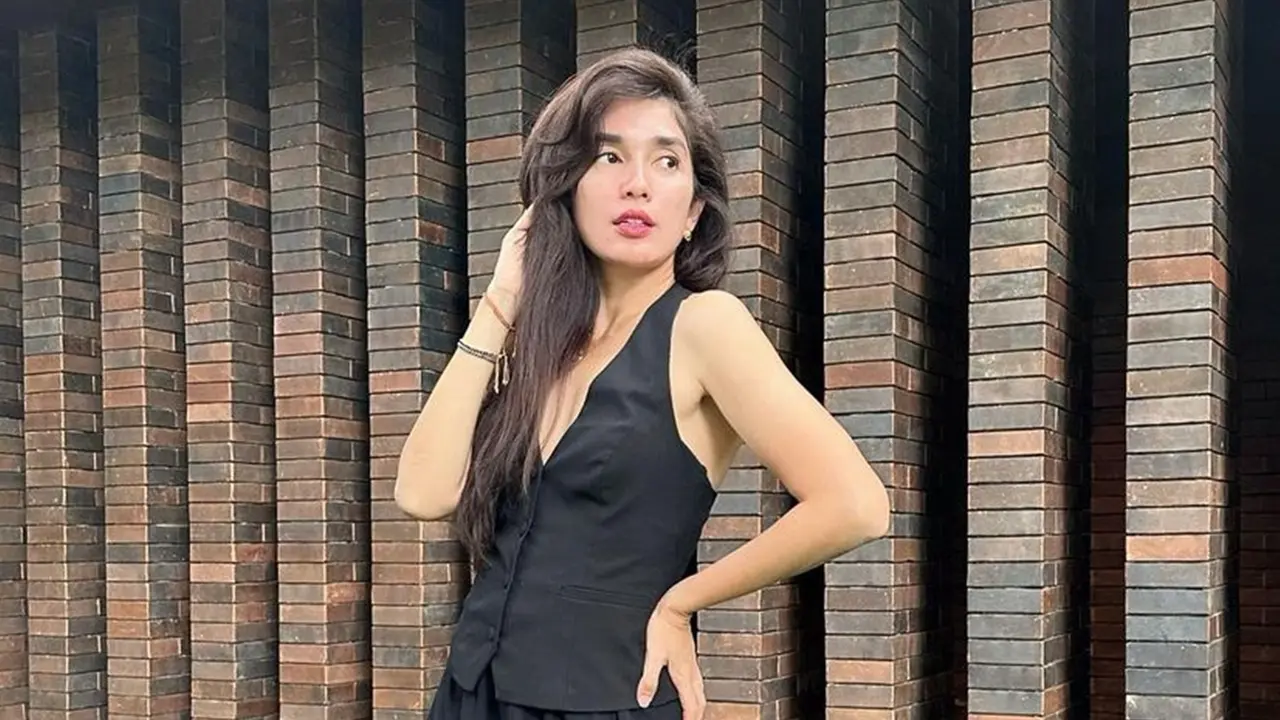 Bak Gadis Belia, Intip Potret Terbaru Ussy Sulistiawaty Usai Bobot Turun 27 Kg