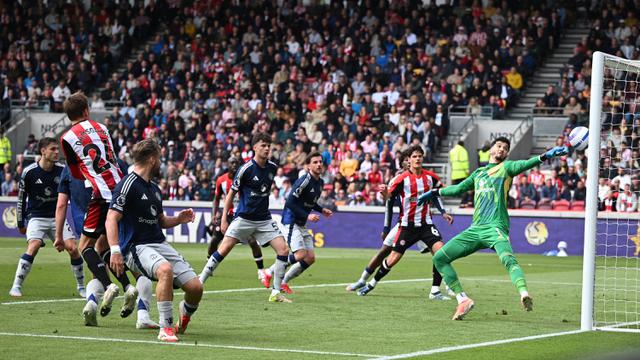 Foto: Takluk dari Brentford, MU Catatkan 6 Laga Beruntun Tanpa Kemenangan di Liga Inggris
