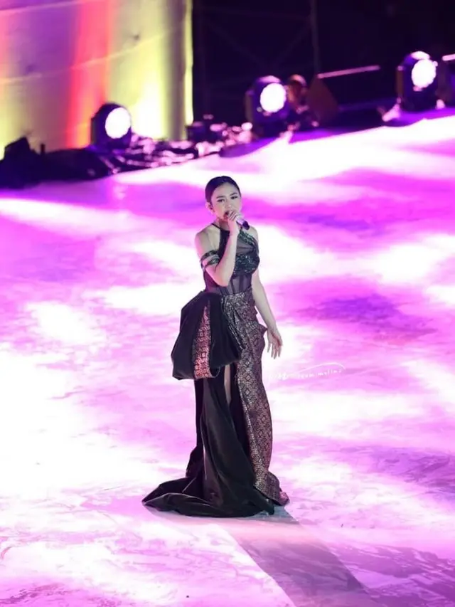 6 Potret Mahalini di Opening Ceremony Fornas VI 2022 di Palembang, Jadi Sorotan