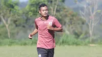 Pemain sayap PSIS Semarang, Komarodin. (Bola.com/Vincentius Atmaja)