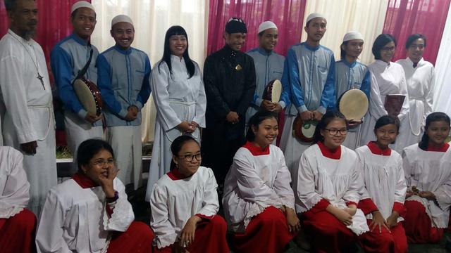Tari Sufi dan Rebana Usai Misa Natal Damai di Malang