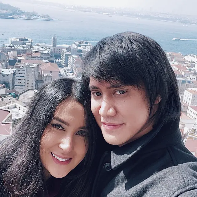 6 Bulan Menikah, Ini 6 Momen Honeymoon Kevin Aprilio dan Vicy Melanie di Turki