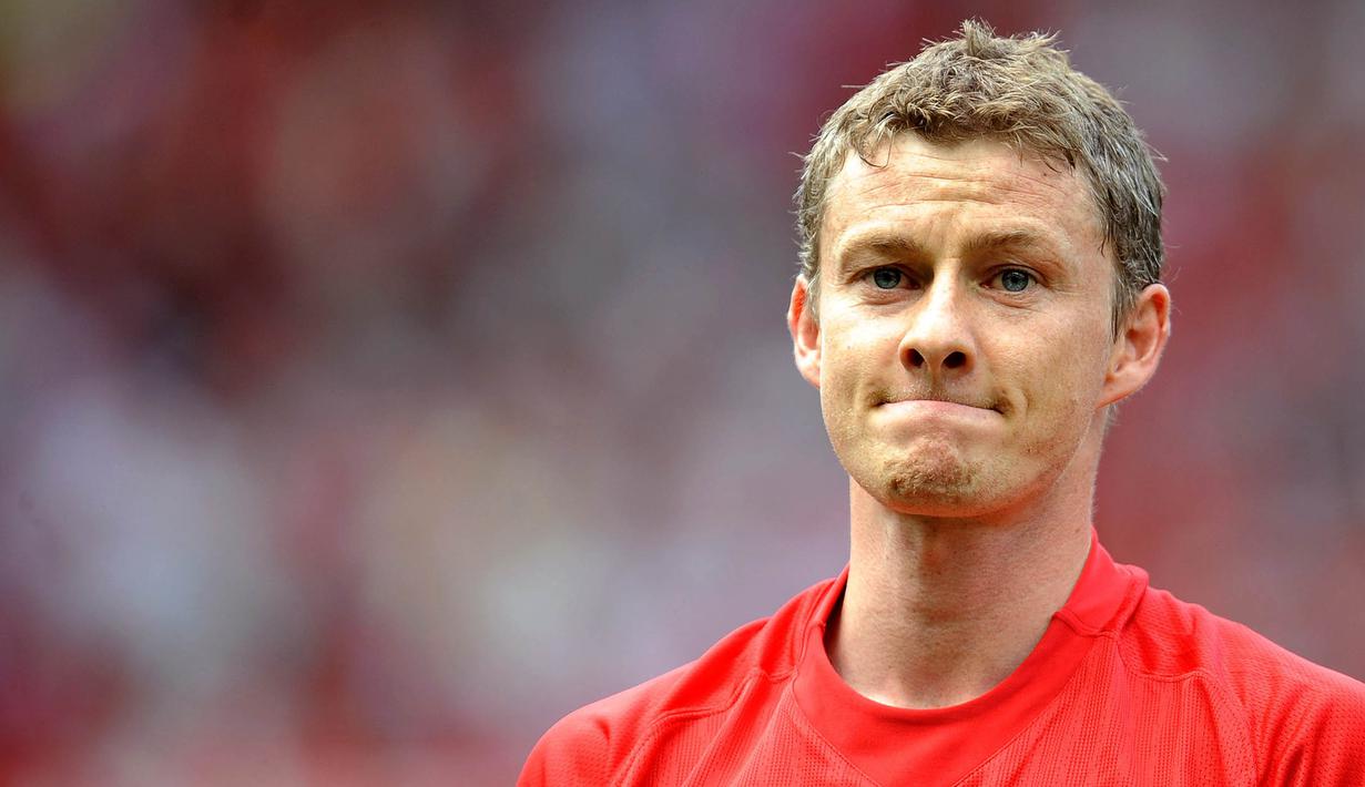 Striker Manchester United, Ole Gunnar Solskjaer, saat pertandingan melawan Espanyol di Stadion Old Trafford, (2/8/2008). (AFP/Andrew Yates)