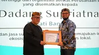 Dukung Kemajuan Pers, Bupati Bandung Dadang Supriatna Dianugerahi Penghargaan Lontar Award